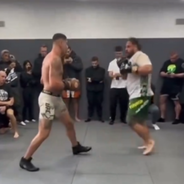 Alex Pereira i Tai Tuivasa
