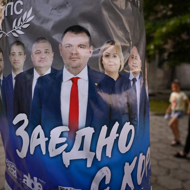 Pokret za prava i slobode, predizborni plakat