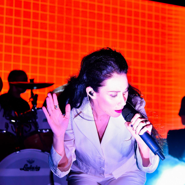 Koncert srpske kantautorice Konstrakte i indie-pop grupe Zemlja gruva na otvorenju manifestacije Ljeto u MSU