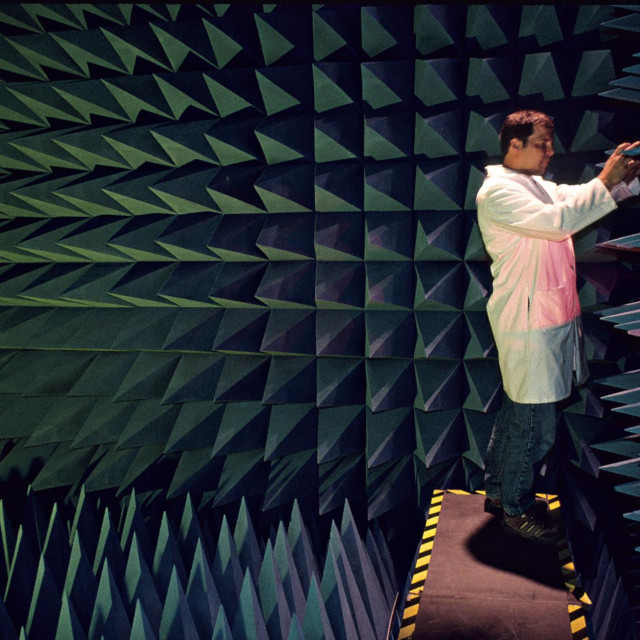 Mjerenje zvukovnih amplituda u akustičnoj komori (arhivska fotografija)