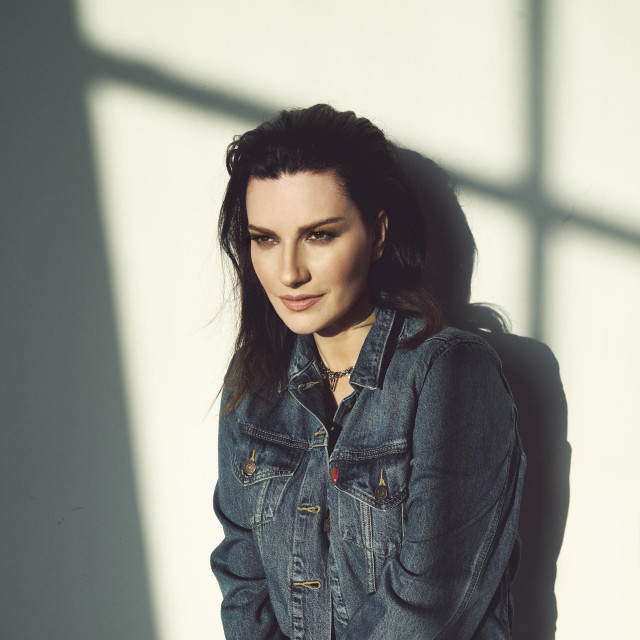 Styling: SUSANNA AUSONI
Make-up: DANIELA ZEQO
Hair styling: MAURIZIO KULPHERK
