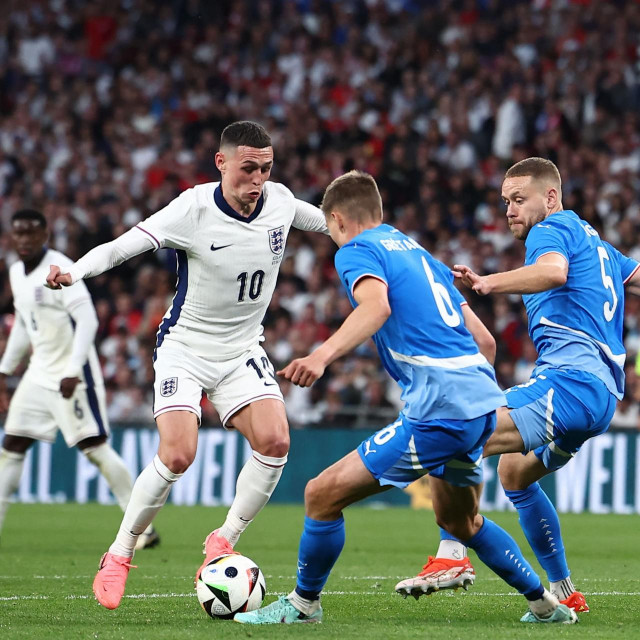 Phil Foden protiv Islanda