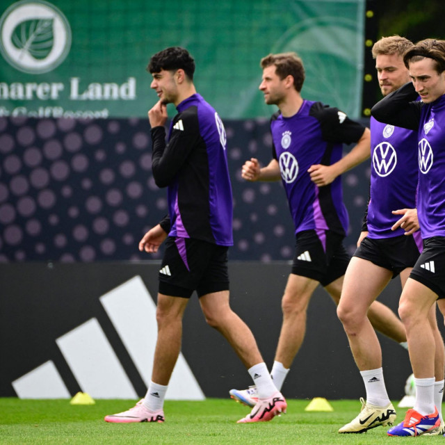 Aleksandar Pavlović, Thomas Mueller, Maximilian Mittelstaedt i Rocco Reitz