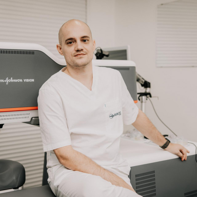 Dr.Ivan Gabrić, Klinika Svjetlost