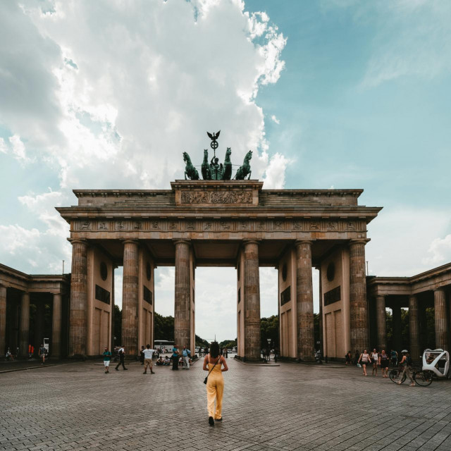 Brandenburška vrata prvi je koristio Napoleon za svoju trijumfalnu procesiju