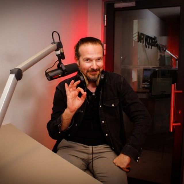 Teo Bikić, klapa Šufit