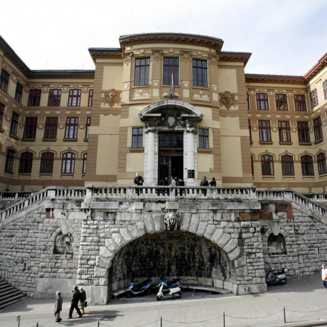 Zgrada Općinskog i Županijskog suda u Rijeci