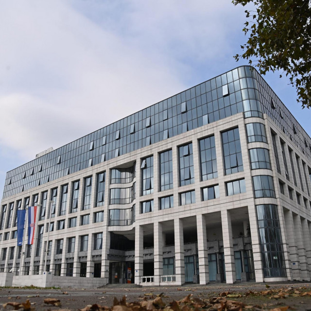 Poslovna zgrada INA Industrija nafte