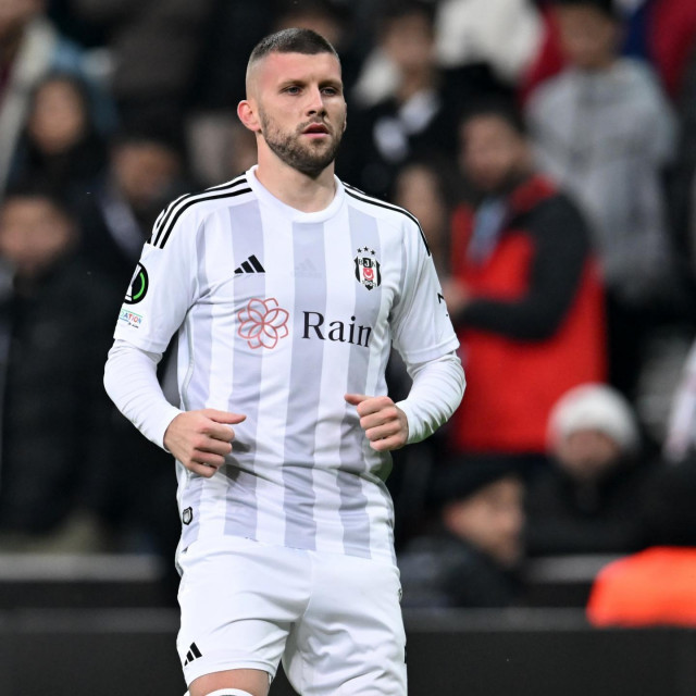Rebić na izlaznim vratima Bešiktaša