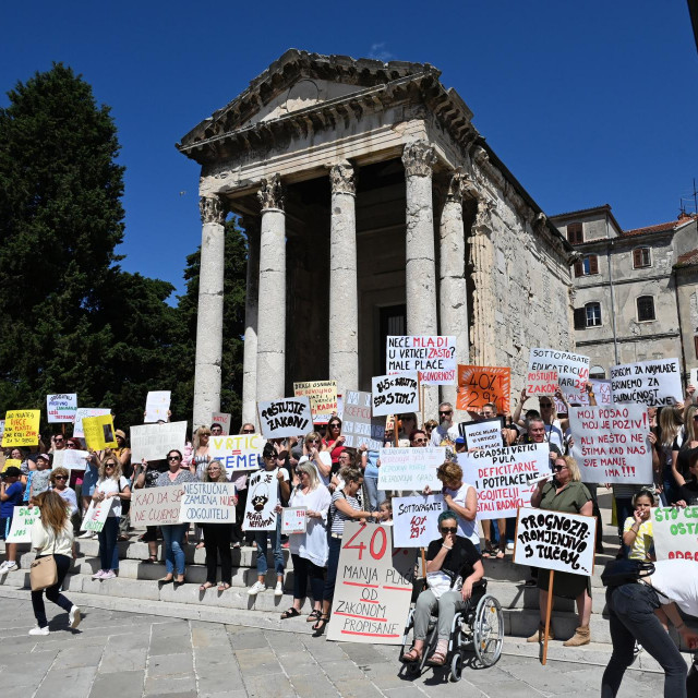 Prosvjed u Puli