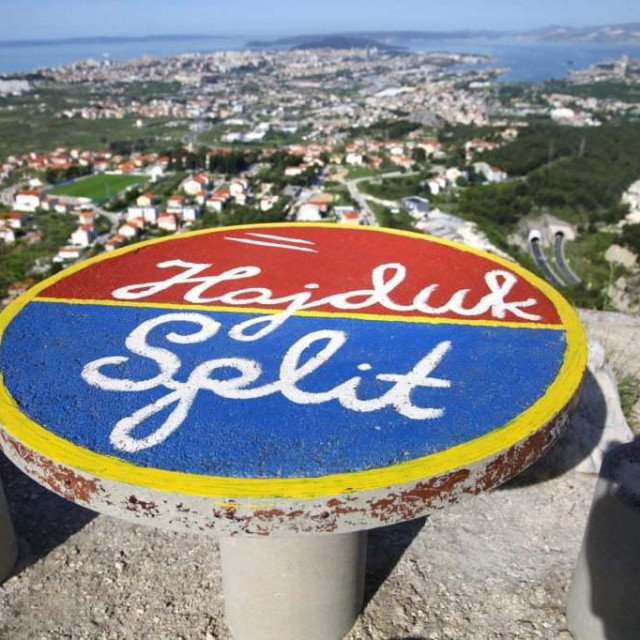 ‘Lipa je to lokacija, put od nje vodi i do obližnje crkve Bezgrešnog Začeća Blažene Djevice Marije i izvora vode Krunik‘, ističu mještani