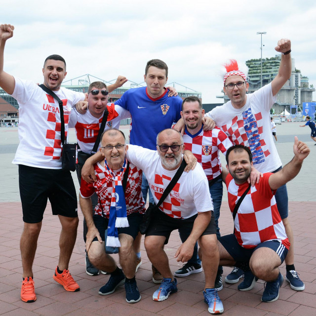 Navijači koji su kombijem stigli iz Velike Gorice