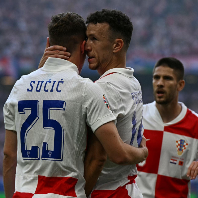 Luka Sučić i Ivan Perišić