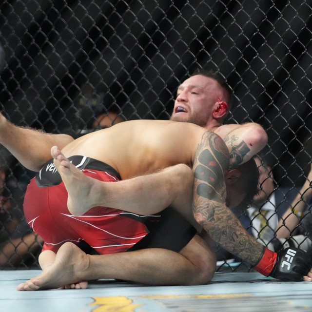 Conor McGregor v Dustin Poirier