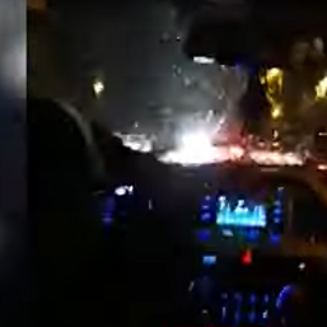 Noćni grozomorni prizor iz jurećega taksija