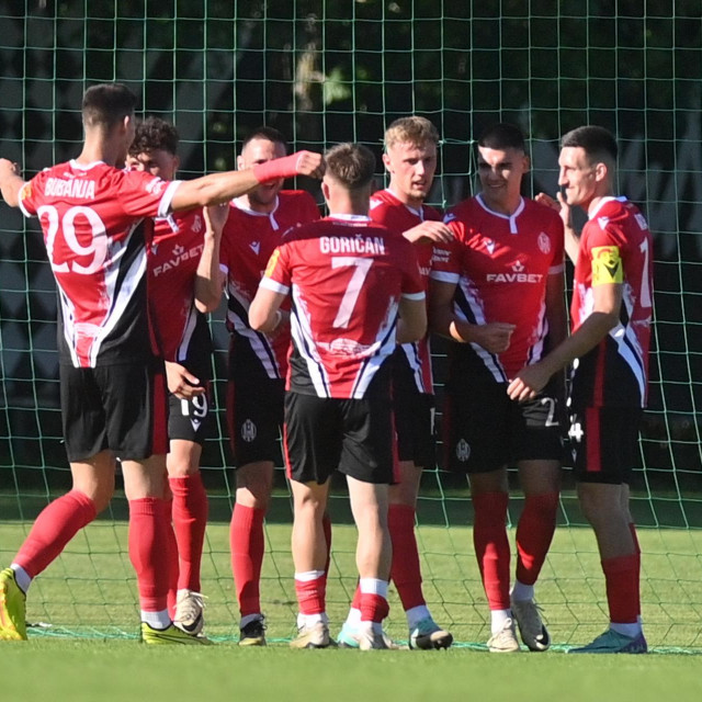 Slavlje nogometaša Lokomotive