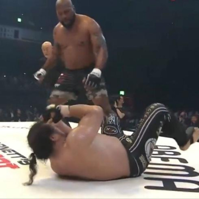 Quinton Jackson v Hideki Sekine