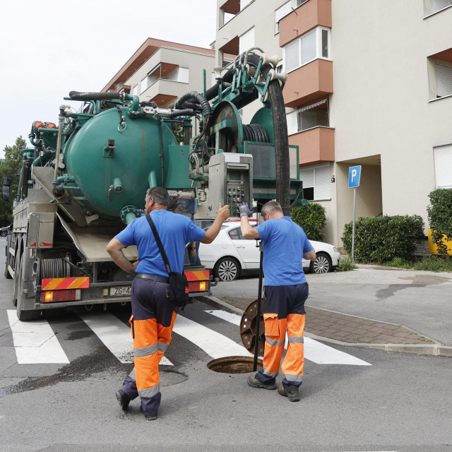 Zgrada u Huzjanovoj ulici koja ima problem s izlijevanjem fekalija