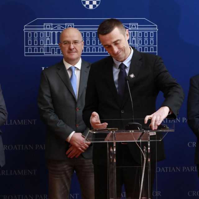 Stipo Mlinarić Ćipe, Mario Radić, Ivan Penava