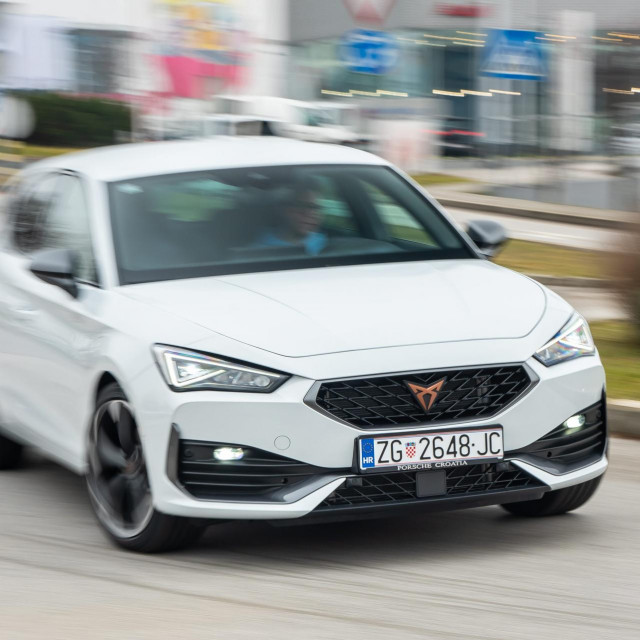 Zagreb, 030323.
Automobil Cupra Leon.