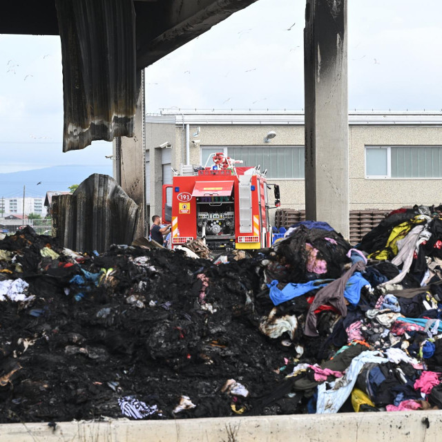 Jutro nakon požara na Jakuševcu