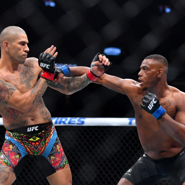 Alex Pereira (C) vs Jamahal Hill - UFC 300