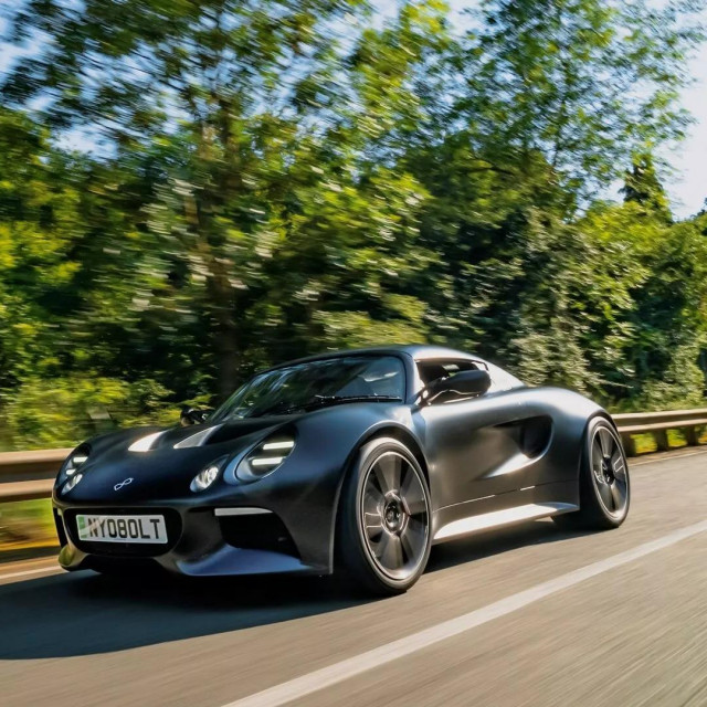 Nyobolt električni auto