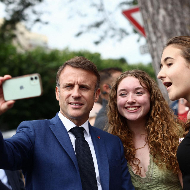 Macron s obožavateljima