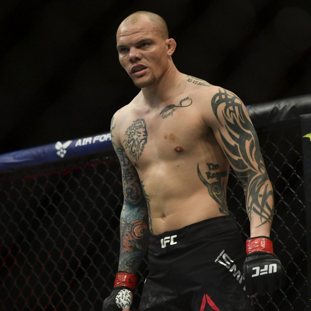 Anthony Smith