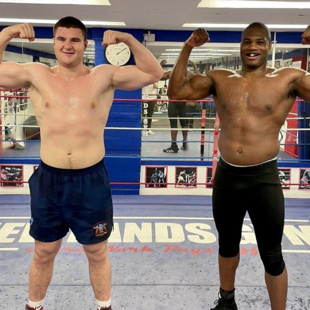 Johnny Fisher i Daniel Dubois