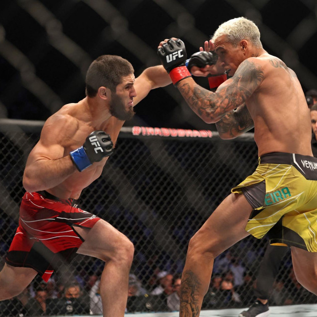 Islam Makhachev vs. Charles Oliveira
