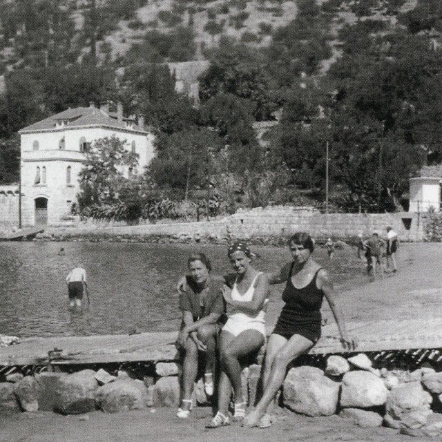 Vila Ćurlica-Wolff u uvali Sumartin u Lapadu oko 1930. 
