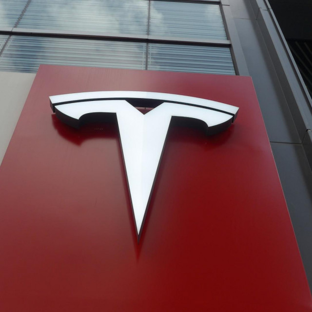 Tesla logo