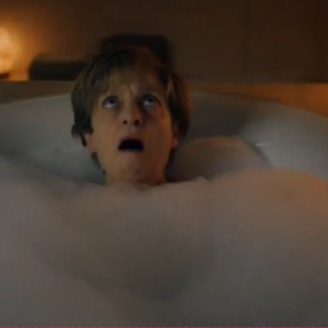 Katharina Thalbach kao Angela Merkel