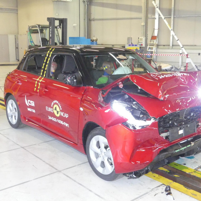 Suzuki Swift crash test