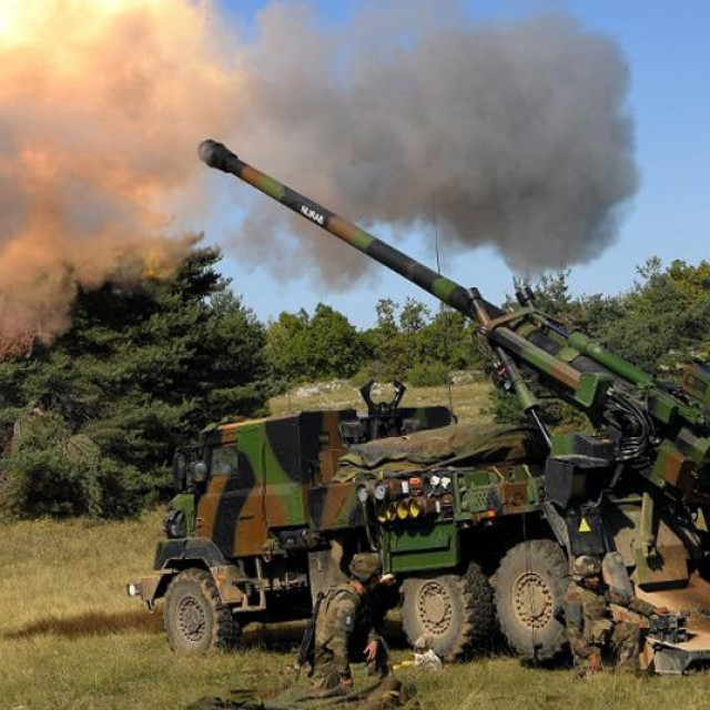 Francuska samohodna haubica Caesar