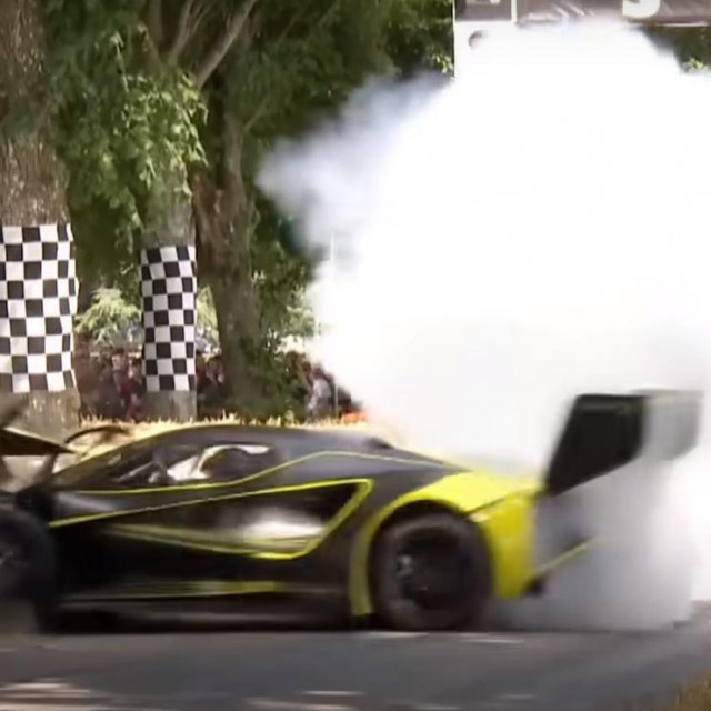 Nesreća: Lotus Evija X