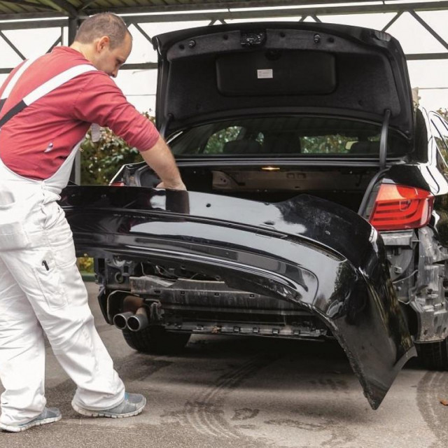 Sudar, popravak, ilustracija