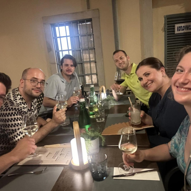 Danijel Gašaparpvić, Darijan Ivezić, Filip Filipović, Marin Čargo, Valentina Fijačko Kobić i Darija Auguštan u Lošinju, FB