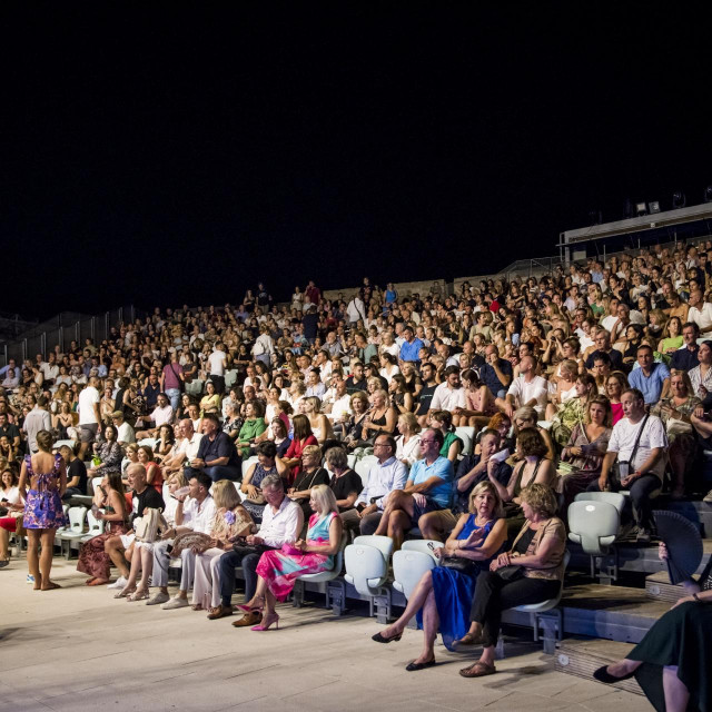 Na tvrđavi Sv. Mihovila, održao se drugu večer glazbeni događaj ‘Arsen, čovjek kao ja‘ na kojem su u čast Arsenu nastupili Matija i Lu Dedić, Gibonni, Matija Cvek, Amira Medunjanin, Natali Dizdar, Mia Dimšić...