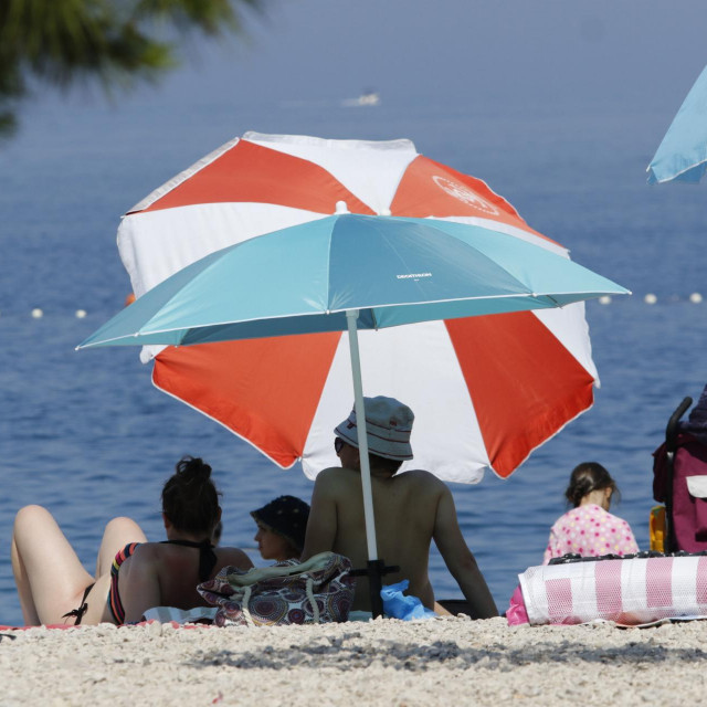 Toplinski val, ljudi na plaži, ilustrativna fotografija
