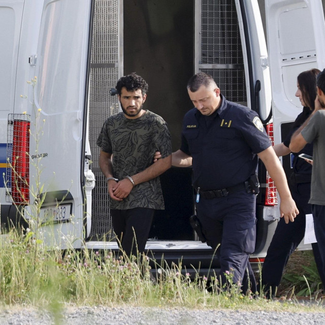 Wahidullah Khoje zvani Shams nakon uhićenja