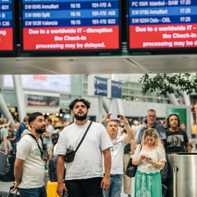 Zbog pada računalnog sustava diljem svijeta zavladao je kaos