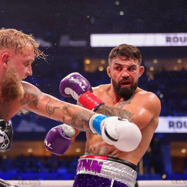Jake Paul v Mike Perry