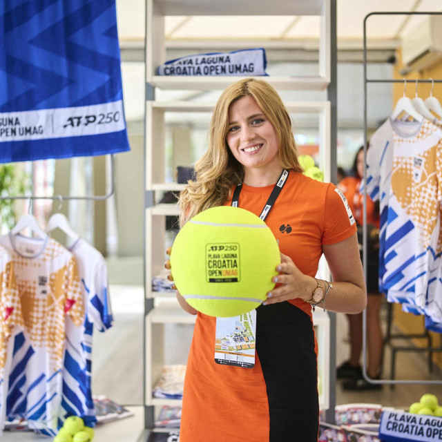 Službena trgovina turnira