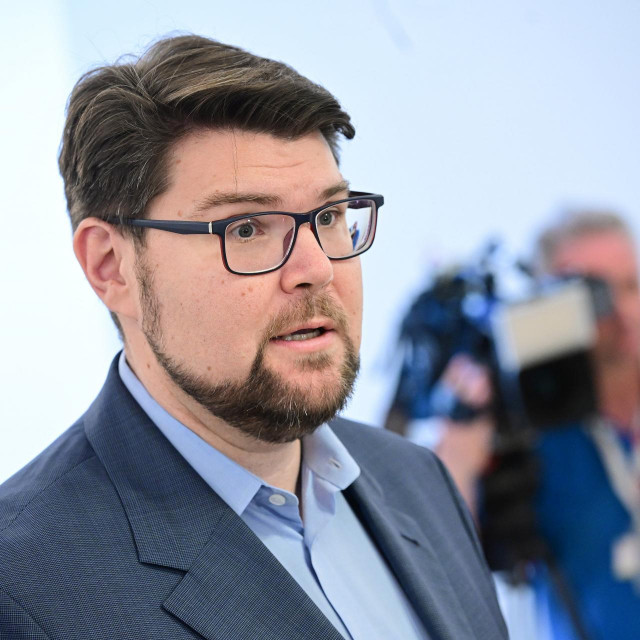 Peđa Grbin