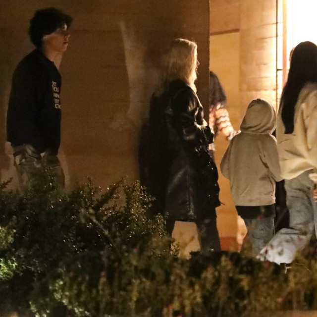 Mason dolazi na večeru s ostatkom obitelji Kardashiana