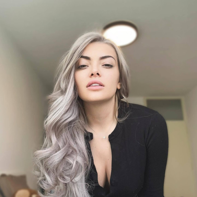 Ella Dvornik
