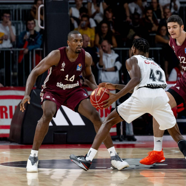 Serge Ibaka (lijevo) i Danko Branković (desno)