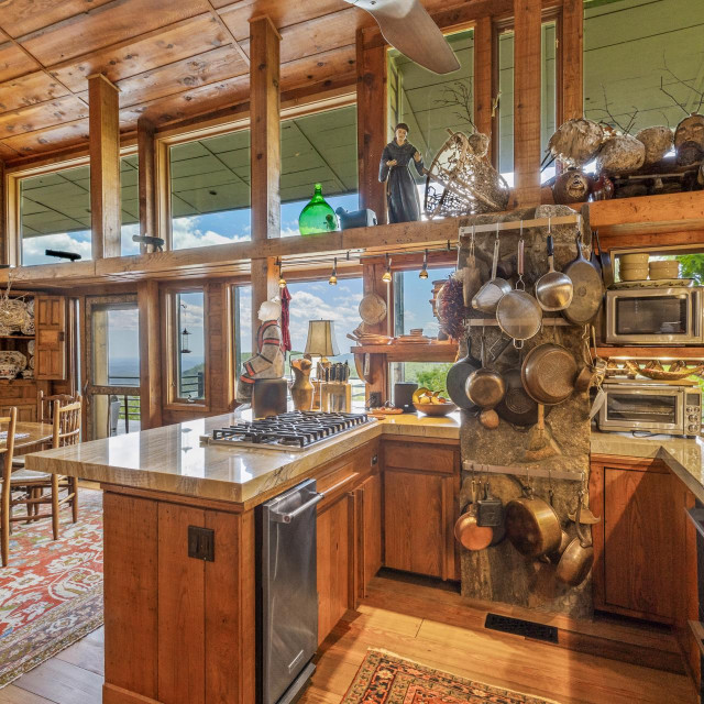 Jedna od kuća koju je projektirao F.L.Wright, a dugo godina je bila u vlasništvu glumca Burta Reynoldsa